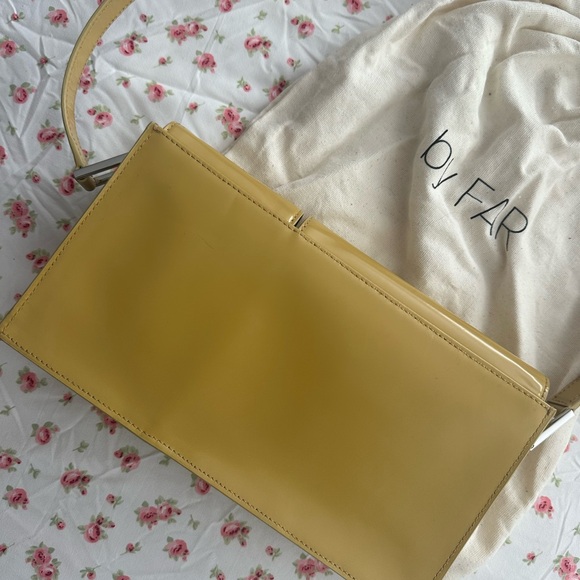 By far Billy Medium bag in yellow - Picture 4 of 8